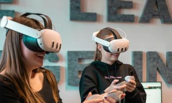 Slovenske šole dobile računalnike, robotske roke in opremo za virtualno...