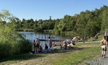 Kočevsko jezero navdušuje obiskovalce od blizu in daleč: »Kočevje smo priporočili...