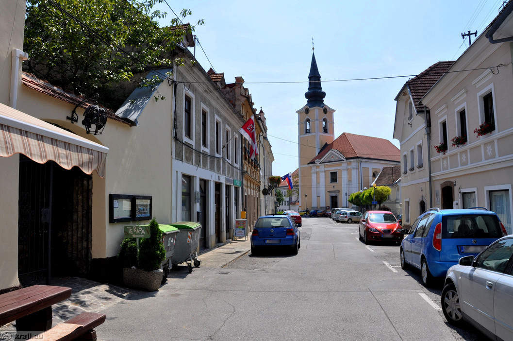 Prvi šolski dan v občini Metlika: šolski prag prestopilo 99...