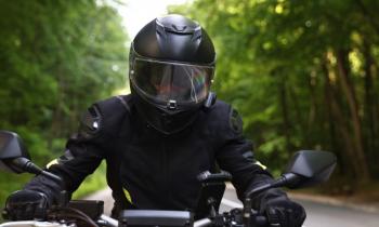 Previdno v motoristično sezono: kočevske ceste zahtevajo...